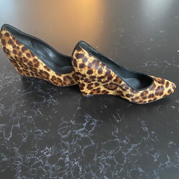 Brian Atwood Wedges Women's 37 7 Bejo Leopard Print Calf Hair Heels - Picture 3 of 5